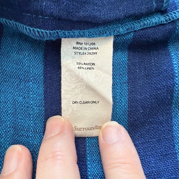 Details: BUY 2 ITEMS & GET 1 FREE: Soft Surroundings Cold Shoulder Top Sz L - Picture 6 of 6